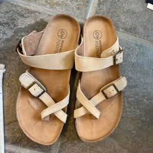 White Mountain cork sandals